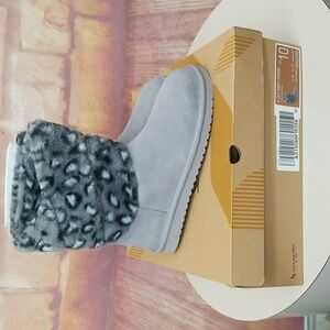 NEW IN BOX KOOLABURRA BY UGG boots Size 10 Gray with leopard print